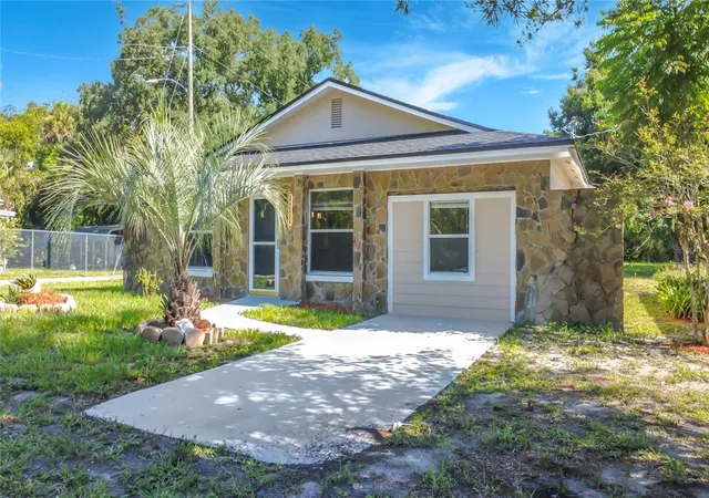 Homes for sale in Sanford, FL | 3700 Washington St, Sanford, FL 32771 | MLS# V4950097