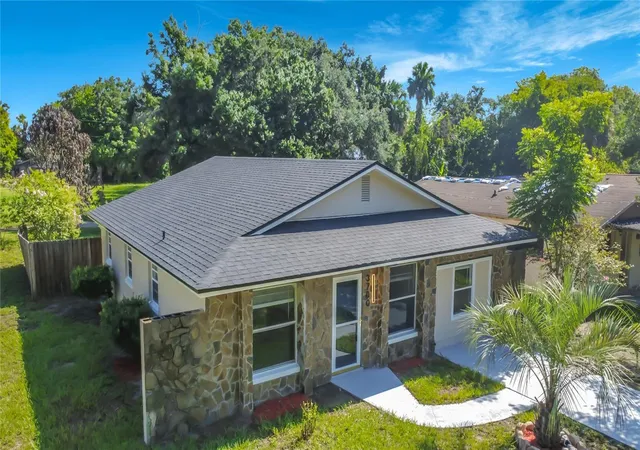 Homes for sale in Sanford, FL | 3700 Washington St, Sanford, FL 32771 | MLS# V4950097