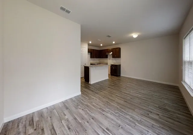 Photo 3 of House for sale at 26 Riddle Dr, Palm Coast, FL 32164 | MLS# OM728086 | Listing updated on 2026-08-31