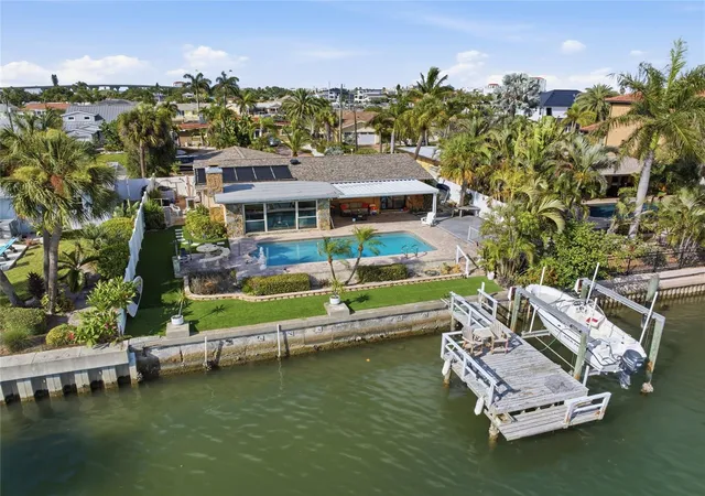 1st image of 412 Hermosita Dr, St Pete Beach, FL 33706 | MLS# TB8527042