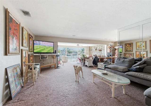 4th image of 412 Hermosita Dr, St Pete Beach, FL 33706 | MLS# TB8527042