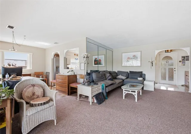 5th image of 412 Hermosita Dr, St Pete Beach, FL 33706 | MLS# TB8527042