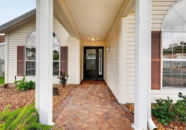 2nd image of 2129 Margarita Dr, Lady Lake, FL 32159 | MLS# G5114797