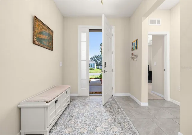 Photo 3 of Single family home for sale at 3512 Crooked River Dr, Plant City, FL 33565 | MLS# S5153285 | Listing updated on 2026-10-02