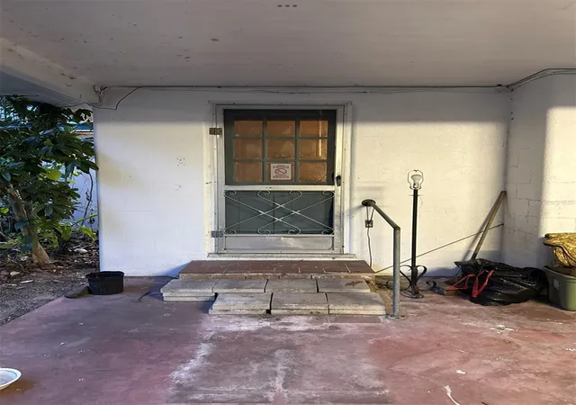 Homes for sale in Bowling Green, FL | 301 W Lemon St, Bowling Green, FL 33834 | MLS# P4939254
