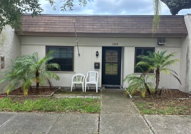Homes for sale in Clearwater, FL | 2968 Flint Dr S, Clearwater, FL 33759 | MLS# W7887454
