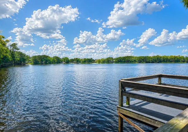 2nd image of 703 Northlake Dr, SANFORD, FL 32773