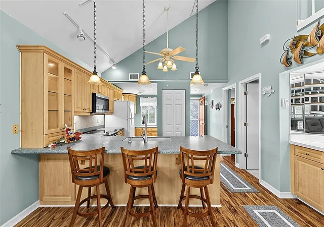 3rd image of 6800 Placida Rd #281, Englewood, FL 34224 | MLS# D6148017