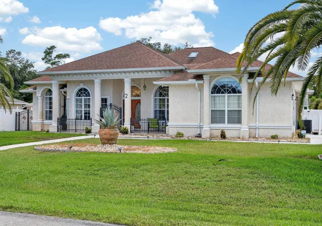 Photo 3 of Single family home for sale at 2 Forge Ln, Palm Coast, FL 32137 | MLS# FC319820 | Listing updated on 2026-09-03