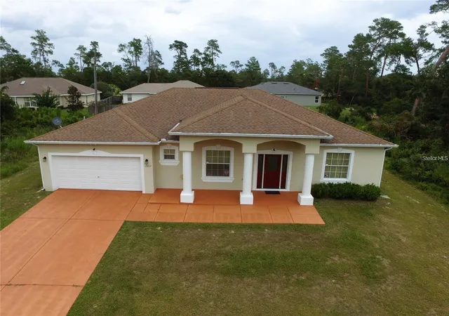Photo 4 of Single family home for sale at 15747 SW 47th Avenue Rd, Ocala, FL 34473 | MLS# OM728090 | Listing updated on 2026-09-02