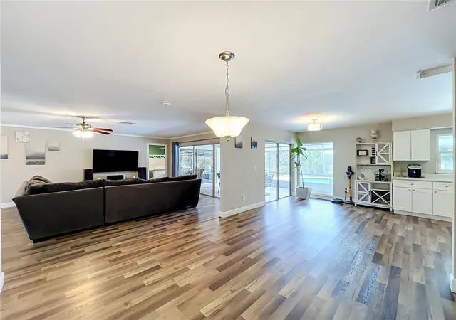 5th image of 1523 Canterbury Cir, Casselberry, FL 32707 | MLS# O6423372