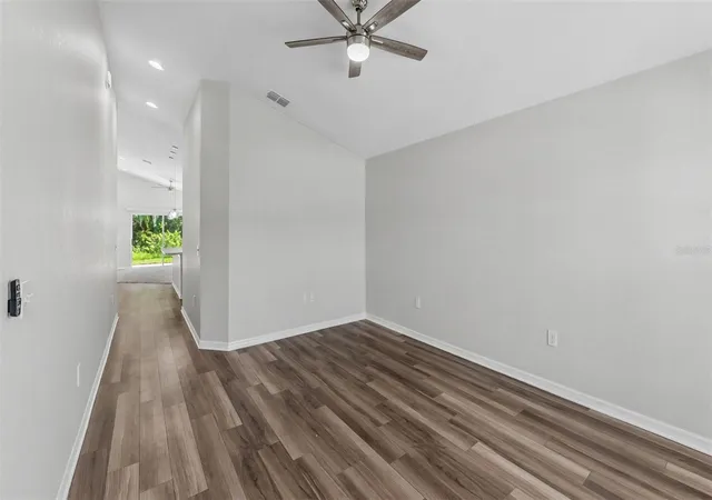 5th image of 1268 Pintail Pl, Lakeland, FL 33813 | MLS# L4963355