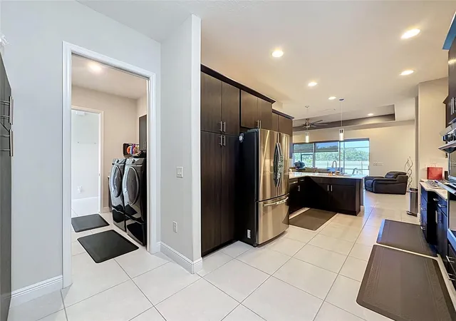 4th image of 8665 E Bridgeport Bay Cir, Mount Dora, FL 32757 | MLS# G5114801