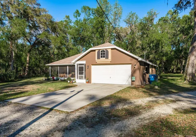 Photo 2 of Single family home for sale at 7182 Griffin Rd, Brooksville, FL 34601 | MLS# TB8527097 | Listing updated on 2026-10-05
