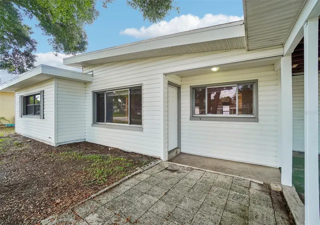 2nd image of 1421 Temple St, Clearwater, FL 33756 | MLS# TB8527099