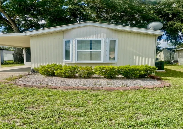 Homes for sale in Leesburg, FL | 622 Cottage Park Ln, Leesburg, FL 34748 | MLS# G5114802