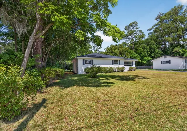 3rd image of 1220 Ne 16Th Ave, Ocala, FL 34470 | MLS# OM728095