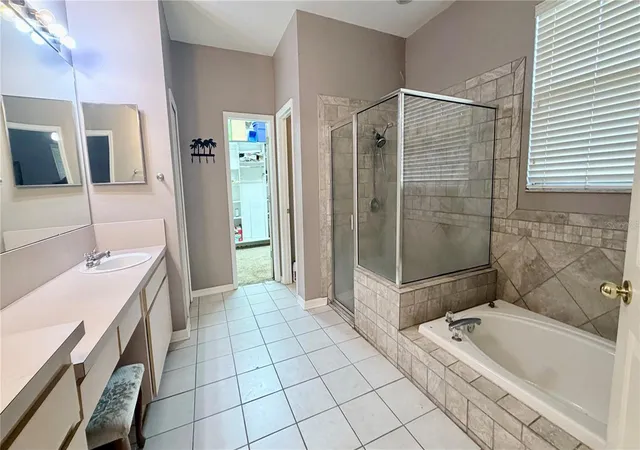 Homes for sale in Valrico, FL | 3806 Triple Jump St, Valrico, FL 33596 | MLS# TB8527114