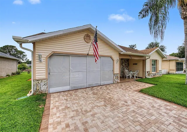 Photo 3 of Single family home for sale at 4709 Portland Manor Dr, New Port Richey, FL 34655 | MLS# TB8527127 | Listing updated on 2026-09-02