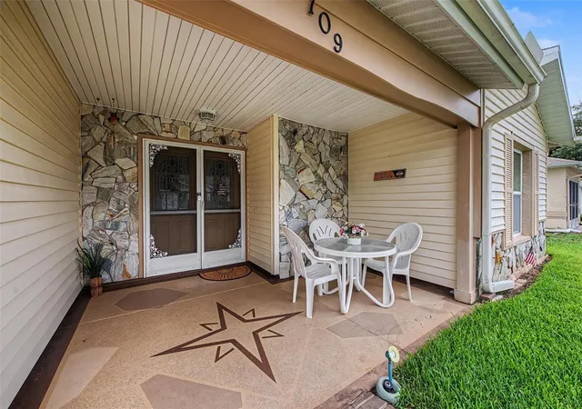 Photo 4 of Single family home for sale at 4709 Portland Manor Dr, New Port Richey, FL 34655 | MLS# TB8527127 | Listing updated on 2026-09-02