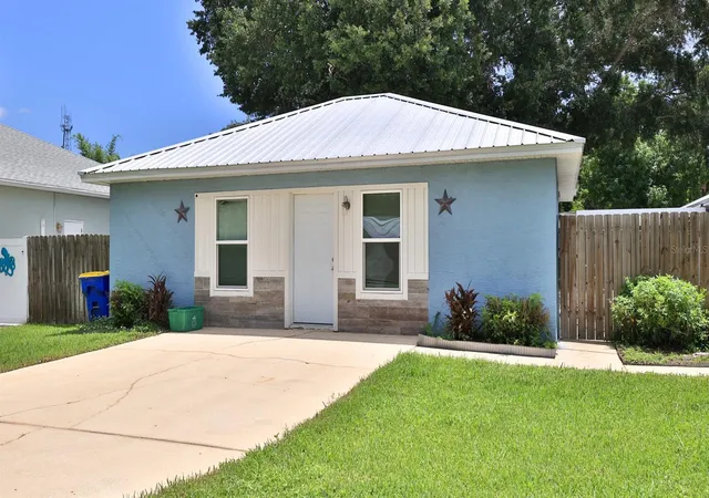 Photo 4 of Single family home for sale at 2773 Date Palm Dr, Edgewater, FL 32141 | MLS# NS1088677 | Listing updated on 2026-08-17