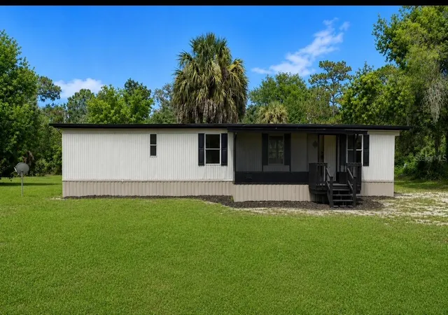 Homes for sale in Crystal River, FL | 3320 N Holiday Dr, Crystal River, FL 34428 | MLS# W7887459