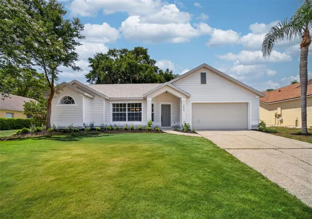 1st image of 294 Lake Doe Blvd, Apopka, FL 32703 | MLS# TB8527156
