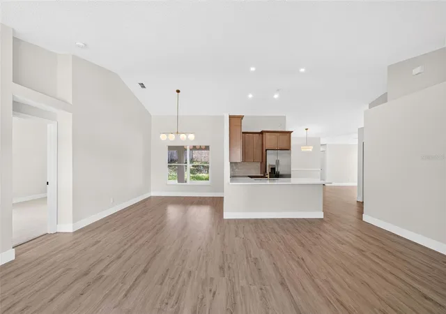 5th image of 294 Lake Doe Blvd, Apopka, FL 32703 | MLS# TB8527156