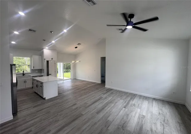 3rd image of 7624 Ancha St, Sebring, FL 33872 | MLS# O6423436