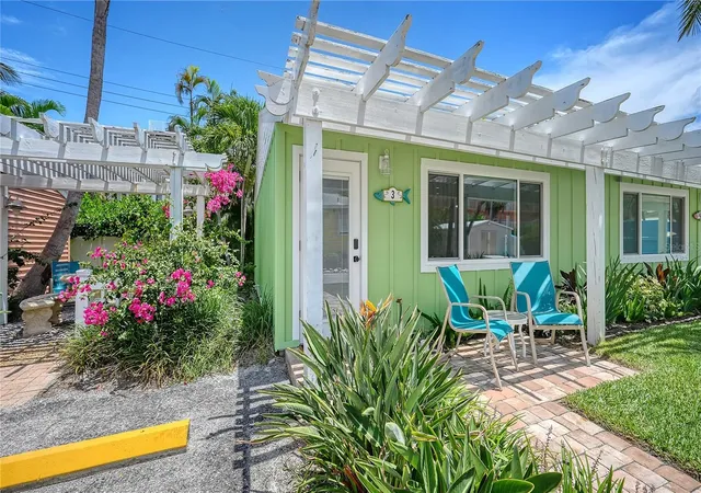 3rd image of 1603 Gulf Dr N, Bradenton Beach, FL 34217