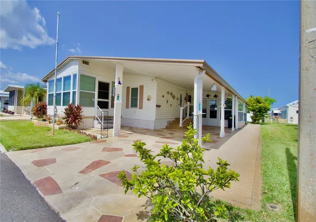 1st image of 2123 Oahu Dr, Holiday, FL 34691 | MLS# W7887460