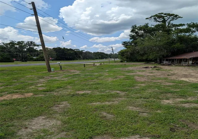 3rd image of 19063 N Us Hwy 441, Reddick, FL 32686 | MLS# OM728104