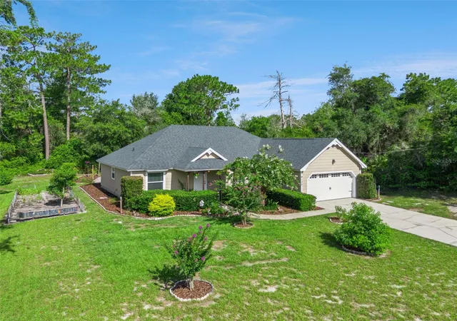 image of 136 Chestnut Ave, Orange City, FL 32763 | MLS# V4950103