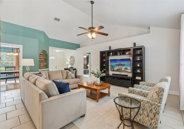 image of 136 Chestnut Ave, Orange City, FL 32763 | MLS# V4950103