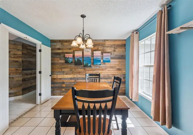 image of 136 Chestnut Ave, Orange City, FL 32763 | MLS# V4950103