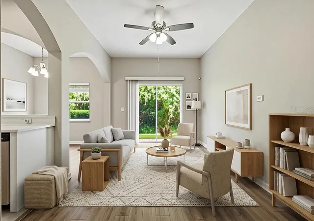 Photo 4 of Townhouse for sale at 901 Pine Pointe Ln, Orlando, FL 32828 | MLS# O6423448 | Listing updated on 2026-09-18