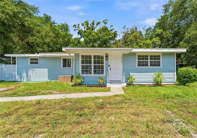 Photo 3 of Sale Pending at 4610 71st Street N, Saint Petersburg, FL 33709 | MLS# TB8527179 | Listing updated on 2026-10-03
