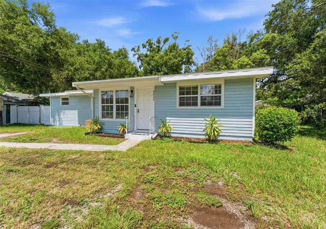 Photo 3 of Sale Pending at 4610 71st Street N, Saint Petersburg, FL 33709 | MLS# TB8527179 | Listing updated on 2026-10-03