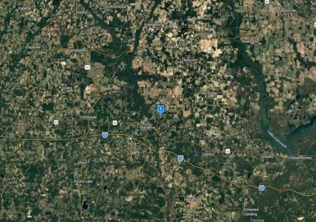4th image of 4111 Christiana Ln, Marianna, FL 32446 | MLS# A4699421
