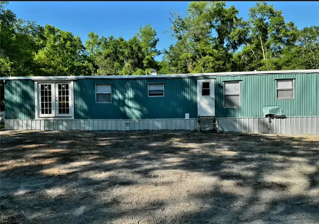 Photo 3 of Manufactured home for sale at 14207 Carolina Dove Rd, Weeki Wachee, FL 34614 | MLS# W7887465 | Listing updated on 2026-09-13
