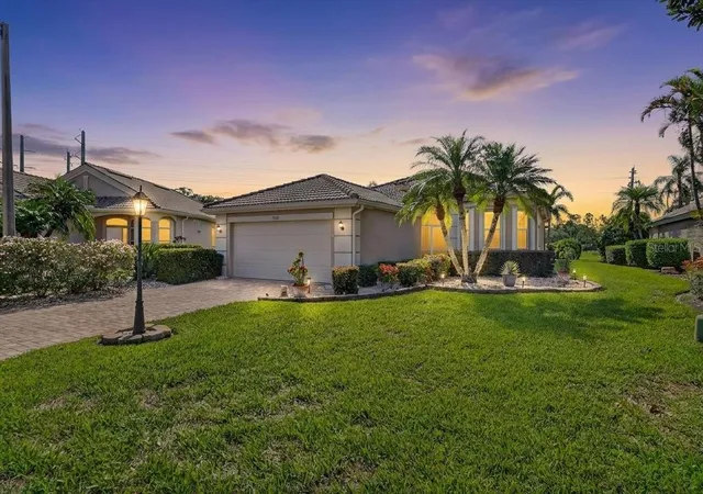 2nd image of 7128 Drewrys Blf, Bradenton, FL 34203 | MLS# A4699424