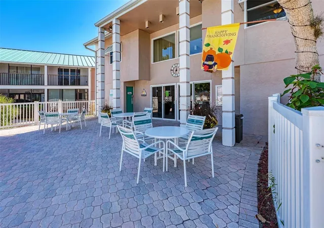 Listing Photo 2 - Condo for sale in building located at 5683 Midnight Pass Rd, SIESTA KEY, FL 34242 - Unit #105