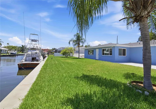 2nd image of 908 24th Ave W, Palmetto, FL 34221 | MLS# A4699429