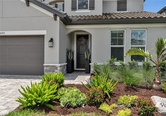 Photo 3 of Single family home for sale at 16942 Savory Mist Cir, Bradenton, FL 34211 | MLS# A4699430 | Listing updated on 2026-08-03