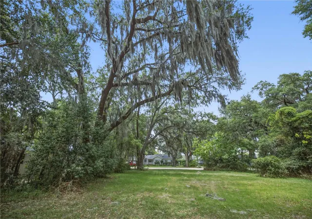 2nd image of 1748 Se 5th St, Ocala, FL 34471 | MLS# OM728111