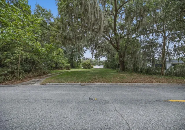 3rd image of 1748 Se 5Th St, Ocala, FL 34471 | MLS# OM728111