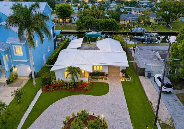 Photo 1 of Single family home for sale at 720 Ixora Ave, Ellenton, FL 34222 | MLS# A4699434 | Listing updated on 2026-10-01