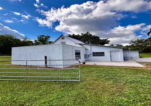 4th image of 9499 Treiman Blvd, Webster, FL 33597 | MLS# TB8527209