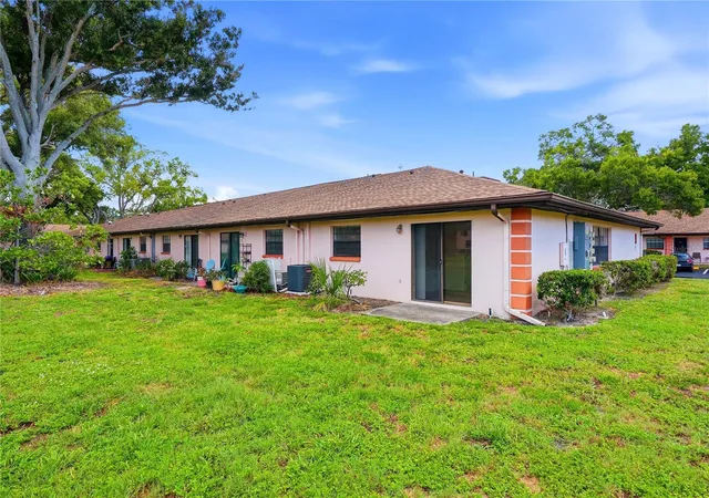 3rd image of 13250 Ridge Rd #9-1, Largo, FL 33778 | MLS# TB8527212