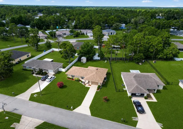 Photo 26 of Single family home for sale at 16 Fir Trl Crse, Ocala, FL 34472 | MLS# OM728114 | Listing updated on 2026-08-03